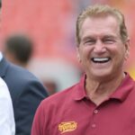 Joe Theismann reaguje na návrat veliteľov na stránku RFK, na ktorej je Trumpovo meno