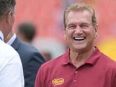 Joe Theismann reaguje na návrat veliteľov na stránku RFK, na ktorej je Trumpovo meno Joe Theismann reaguje na návrat veliteľov na stránku RFK, na ktorej je Trumpovo meno