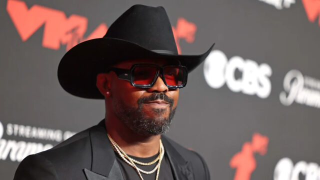 Jon Jones žiada, aby sa Dana White „z očí do Download app from appStore