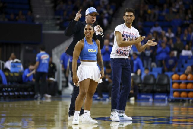Jordan Chiles dáva najavo svoje pocity po strate trofeje Dancing Jordan Chiles vystupuje s Ezrom Sosom v UCLA Pauley Pavilion (Zdroj obrázku: Getty)