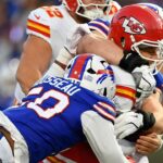 Josh Allen zaznamenal pri výhre Billsa 3 touchdowny