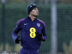 Jude Bellingham porazený Thomasom Tuchelom: Šéf Anglicka sa prekvapivo vyberie ako jeho číslo 10 proti Srbsku – napriek veľkému odvolaniu hviezdy Očakáva sa, že Jude Bellingham začne štvrtkový večer kvalifikácie MS z lavičky