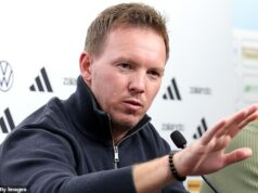 Julian Nagelsmann porušil dlhoročnú nemeckú tradíciu a namiesto zraneného Joshuu Kimmicha sa stal kapitánom SNUB Leroy Sane Julian Nagelsmann porušil dlhoročnú nemeckú tradíciu urážať Leroya Saneho