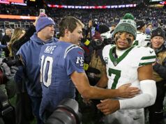 Justin Fields prerušil mlčanie po tom, čo ho zaskočilo rozhodnutie Jets na lavičke logo pochodového šialenstva