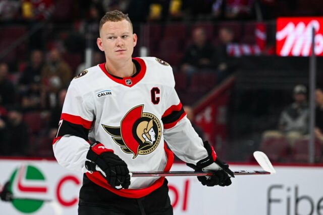 Kapitán Senators Brady Tkachuk (palec) sa vráti v piatok NHL: Ottawa Senators v Montreale Canadiens