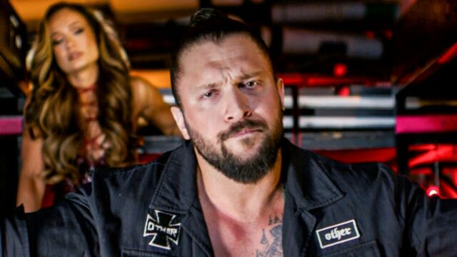 Karrion Kross reaguje na to, že WWE zdanlivo kradne jeho Karrion Kross reaguje na to, že WWE zdanlivo kradne jeho trik