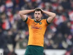 Katastrofa ako jeden z najpyšnejších austrálskych športových tímov tvorí históriu tým NAJHORŠÍM možným spôsobom Wallabies hviezda Nick Frost má skľúčenú postavu po tom, čo Austrálčania podľahli Francúzsku 48:33 v Paríži
