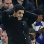 Hlavný tréner Mikel Arteta z Arsenalu hovorí novinárom po remíze s Chelsea