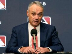 Komisár MLB sľubuje spoluprácu pri vyšetrovaní hazardných hier v Senáte Komisár MLB sľubuje spoluprácu pri vyšetrovaní hazardných hier v Senáte