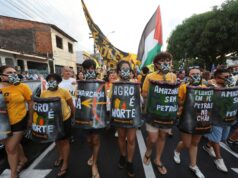 Krajiny sa v posledný deň klimatického summitu COP30 ostro rozdelili v otázke fosílnych palív | Klimatické správy Krajiny sa v posledný deň klimatického summitu COP30 ostro rozdelili v otázke fosílnych palív | Klimatické správy