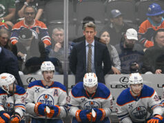 Kris Knoblauch pod paľbou, zasvätený sa obáva, že Oilers sa blíži k ďalšiemu kolapsu podobnému Woodcroftovi Kris Knoblauch pod paľbou, zasvätený sa obáva, že Oilers sa blíži k ďalšiemu kolapsu podobnému Woodcroftovi