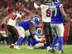 Kto sa zúčastní zápasu NFL Week 12 SNF? logo pochodového šialenstva