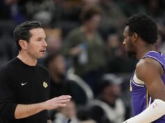 „LIL DEMONS ARE BACK“ – Fanúšikovia sa rozhoreli, keď Lakers priviedli späť Bronnyho Jamesa a Adou Thiera z G League pre Crucial NBA Cup Game proti Clippers logo pochodového šialenstva