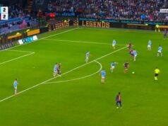 Lamine Yamal útočí, keď Barcelona vedie na 3:2 Lamine Yamal útočí, keď Barcelona vedie na 3:2