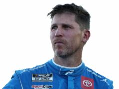 Larsonov titul NASCAR prichádza na Hamlinove srdcervúce náklady Larsonov titul NASCAR prichádza na Hamlinove srdcervúce náklady