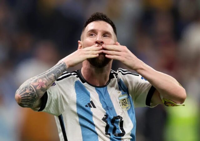 Legenda Barcelony Leo Messi sa posledným zásahom za Argentínu priblížil Legenda Barcelony Leo Messi sa posledným zásahom za Argentínu priblížil k hranici 900 gólov