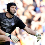 Legenda Chelsea Čech cíti, že Arsenal „má šancu“ prekonať „šialený“ rekord Blues