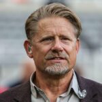 Legenda Man Utd Schmeichel kritizuje „nechutných“ fanúšikov Reds, keď Carragher tvrdí TAA