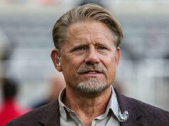 Legenda Man Utd Schmeichel kritizuje „nechutných“ fanúšikov Reds, keď Carragher tvrdí TAA Legenda Man Utd Schmeichel kritizuje „nechutných“ fanúšikov Reds, keď Carragher tvrdí TAA