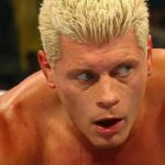 Legenda WWE sa vráti na SNME a stojí Codyho Rhodesa jeho titul útokom na Drewa McIntyra? Možnosť preskúmaná