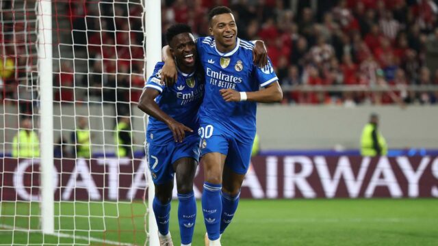 Liga majstrov - Mbappe strelil štyri góly, keď Real Madrid po prvý raz porazil Olympiacos v Grécku
