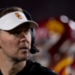 Lincoln Riley nalieha na USC, aby prijala tlak, keď trójske kone čelia Iowe