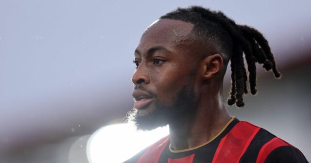 Liverpool môže dať Antoineovi Semenyovi ideálny darček na privítanie ako Liverpool môže dať Antoineovi Semenyovi ideálny darček na privítanie ako transfer Reds eye | Futbal | Šport