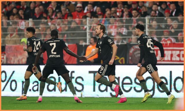 Liverpool si pozrel Gnabryho a Upamecana v dvojitom nájazde Bayernu Deň Upamecano v akcii pre Bayern Mníchov