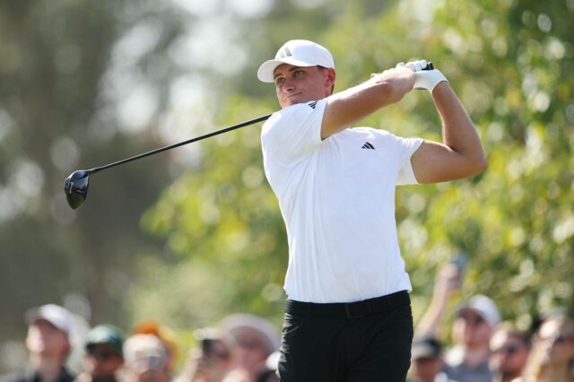 Ludvig Aberg zdieľa „off szn“ s Danom Rapaportom na golfovom Ludvig Aberg zdieľa „off szn“ s Danom Rapaportom na golfovom ihrisku/@luddeaberg