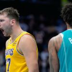 Luka Doncic strelil 38 gólov, aby Lakers vyhral nad Hornets