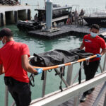 Malajzia našla ďalšie telá z prevrátenej lode Rohingov s utečencami | Rohingovia