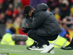 Man United 0-1 Everton HODNOTENIE: Koho celú noc „šikanovali“? Ktorý hráč vyzerá „surovo“ na úrovni Premier League? A kto mal spoluhráčov, ktorí ho sklamali? Ruben Amorim sa sotva mohol pozerať, ako jeho stranu doma pohodlne porazilo 10 mužov