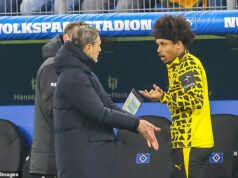 Man United „prepadol hviezde Borussie Dortmund po rozpade vzťahu s manažérom Nikom Kováčom“ ako „Jorge Mendes nadviazal kontakt uprostred klauzuly o uvoľnení 70 miliónov libier“ United by sa mohli postarať o Karima Adeyemiho uprostred verejného sporu so šéfom Dortmundu Nikom Kováčom