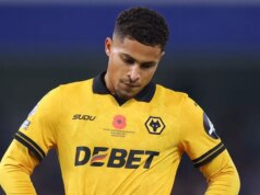 Man Utd čelí jasnému problému s Joaom Gomesom, keďže sa objavuje plán prestupov na január MANCHESTER, ANGLICKO - 20. apríla: Joao Gomes z Wolverhamptonu Wanderers počas zápasu Premier League medzi Manchester United FC a Wolverhampton Wanderers FC na Old Trafford 20. apríla 2025 v anglickom Manchestri. (Foto od MB Media/Getty Images)