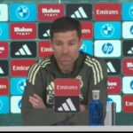 Manažér Realu Madrid Xabi Alonso odmieta tvrdenie o „egách“.