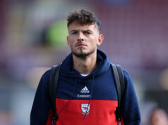 Manchester City hľadá prestup tohto obrancu Arsenalu Manchester City