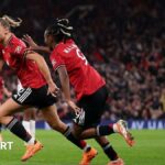 Manchester United porazil PSG pri návrate Mary Earpsovej na Old Trafford