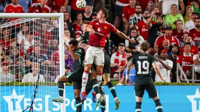 Manchester United si chce ponechať Casemira tak, ako sa Amorim rozhodne
