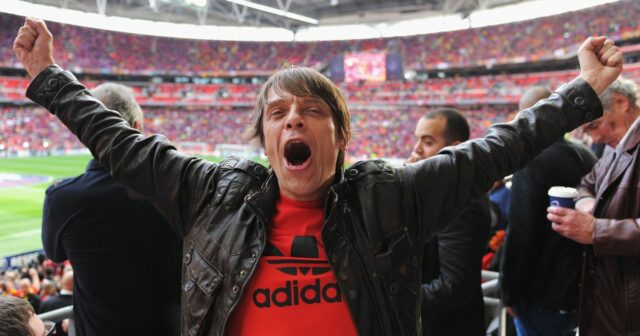 Gary 'Mani' Mounfield bol celoživotným fanúšikom Manchestru United