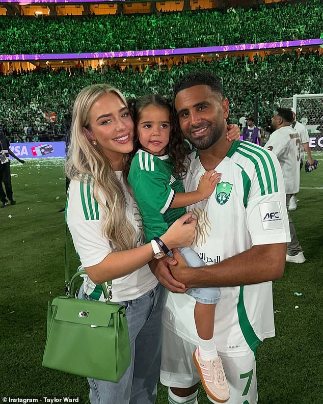 Manželka Riyada Mahreza Taylor Ward porodila ich prvého syna - Riyad Mahrez a jeho manželka Taylor Ward privítali na svete chlapčeka