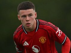 Marcus Rashford poslal správu od Kaia Rooneyho po smutnom priznaní útočníka Man Utd MANCHESTER, ANGLICKO – 23. AUGUSTA: Kai Rooney z Manchestru United v akcii počas Premier League hráčov do 18 rokov medzi Manchester United U18 a Middlesbrough U18 na tréningovom ihrisku Carrington 23. augusta 2025 v anglickom Manchestri. (Foto: Anthony Devlin/Manchester United cez Getty Images)