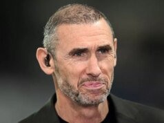 Martin Keown súhlasí s Declanom Riceom na jednej hviezde Arsenalu, ktorá zmenila káder Martin Keown sa pozerá pred zápasom