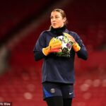 Mary Earpsová hovorí, že očakáva, že bude vypískaná pri svojom stredajšom návrate do Man United