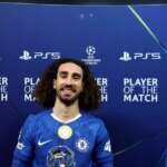 Hráči Chelsea oslavujú víťazstvo nad Barcelonou