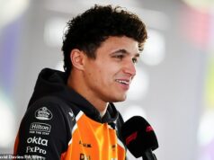 McLaren NEBUDE uprednostňovať Landa Norrisa pred tímovým kolegom Oscarom Piastrim, aj keď Max Verstappen znížil svoj náskok v šampionáte na iba 24 bodov, pričom do konca zostávali dva preteky. Lando Norris nedostane preferenčné zaobchádzanie pred jeho tímovým kolegom z McLarenu Oscarom Piastrim, keď svetový šampionát dosiahne svoj vrchol