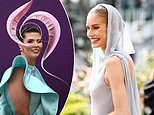 Melbourne Cup 2025 NAŽIVO: Všetky módne celebrity triumfujú a zlyhávajú v pretekoch, ktoré zastaví národ Melbourne Cup 2025 NAŽIVO: Všetky módne celebrity triumfujú a zlyhávajú v pretekoch, ktoré zastaví národ
