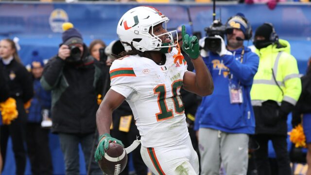 Miami sa stará o Pitta, aby udržal nádeje College Football Playoff nažive
