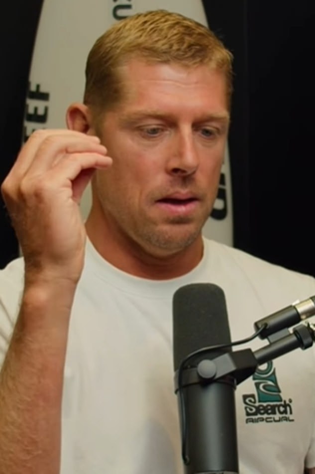 Mick Fanning rozpráva ako nikdy predtým o tragickej smrti svojich Emotívny Mick Fanning sa vyjadril k trápeniu zo straty svojich troch bratov, Edwarda, Petra a