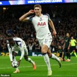 Micky van de Ven strelil neuveriteľný sólový gól proti Kodani pre Tottenham