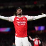 Noni Madueke oslavuje